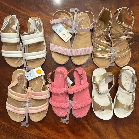 NWT Cat & Jack Strappy Rose Gold Sandals Little Girl size 2 - Picture 3 of 3